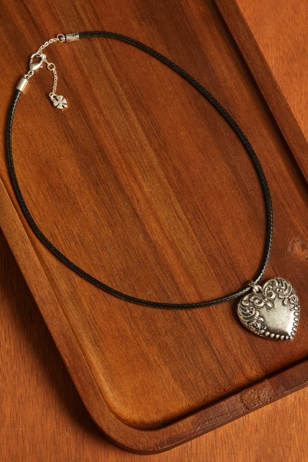 ANTIQUE INSPIRED HEART NECKLACE, image 3