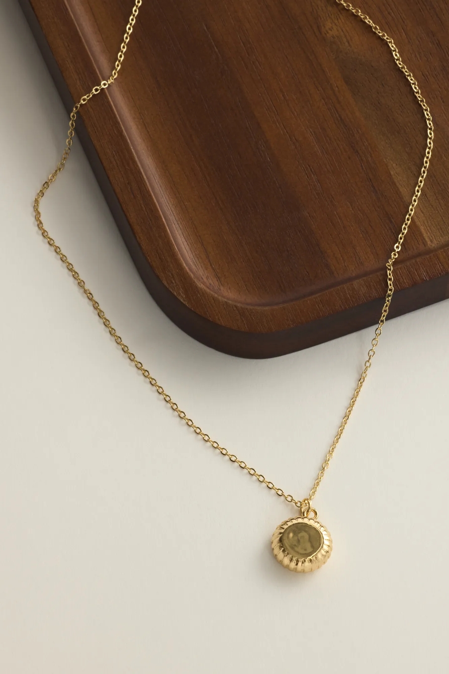 Round Pendant Necklace, image 2