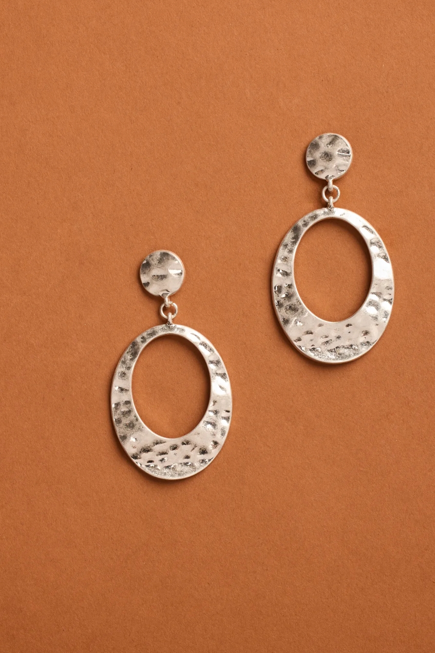 HAMMERED OVAL EARRINGS, image 2