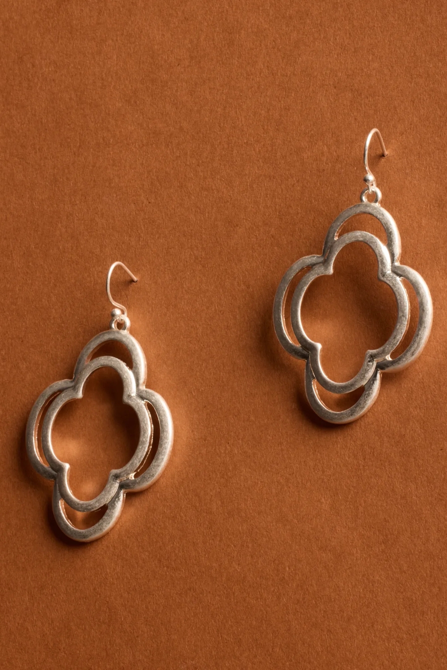 CUTOUT CLOVER DROP EARRINGS, image 2