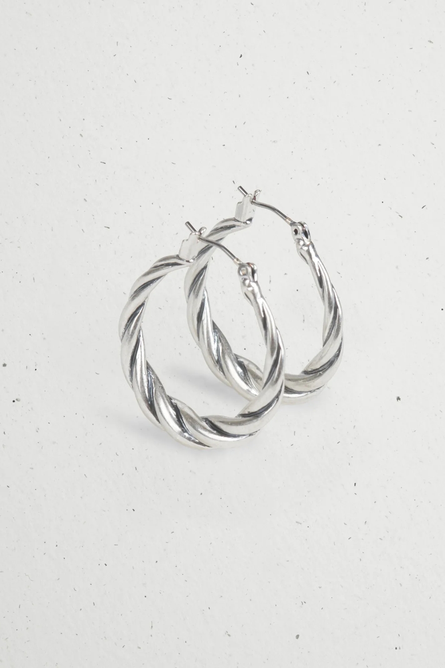 TWISTED HOOP EARRING, image 3
