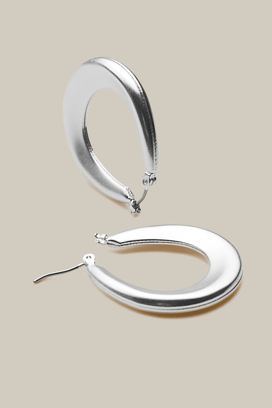 TAPERED HOOP EARRINGS, image 2