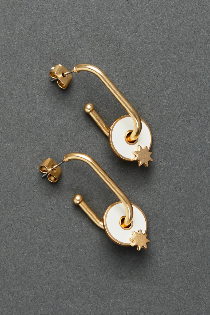 ENAMEL CHARM OVAL HOOP EARRING, image 2