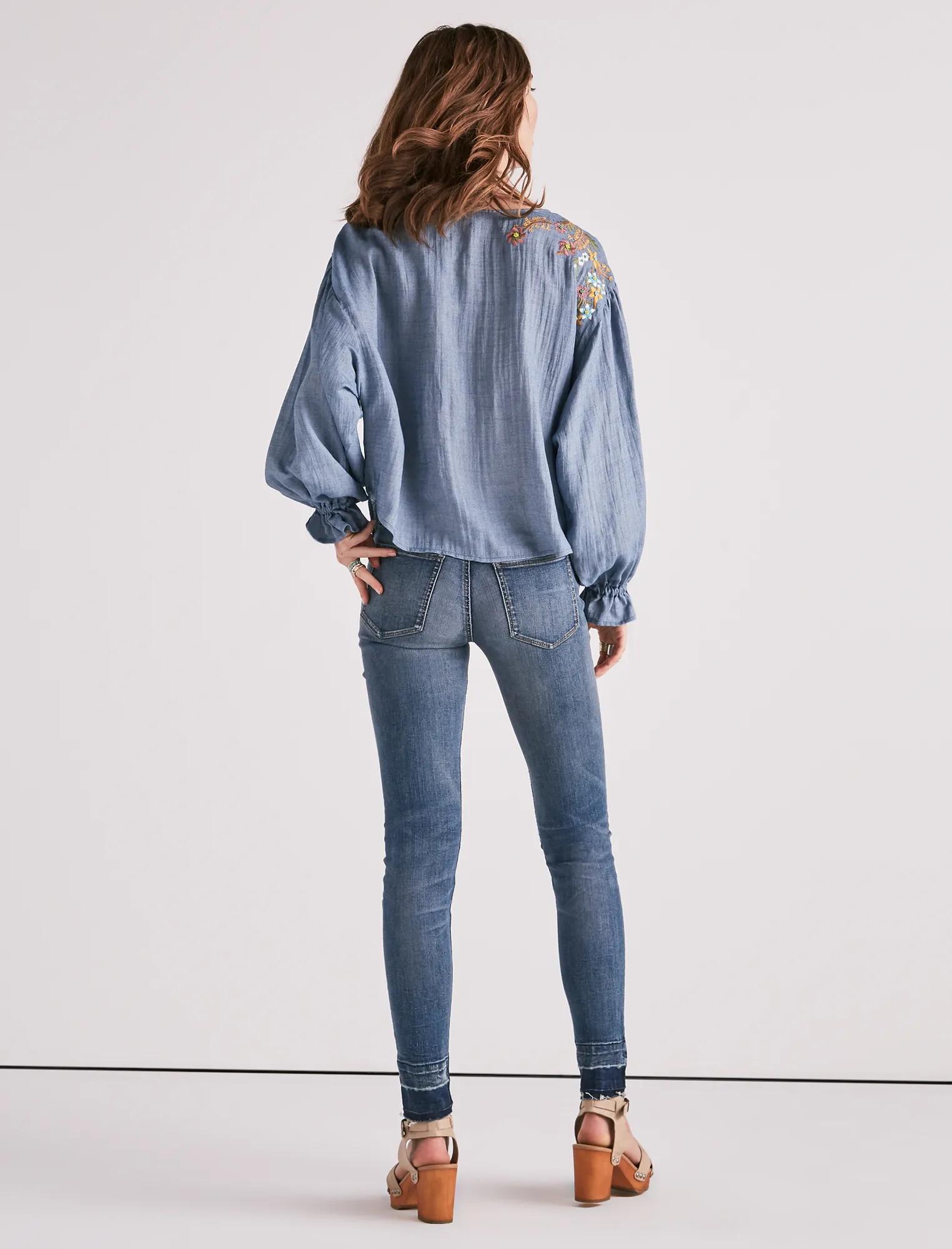EMBROIDERED CHAMBRAY TOP, image 3