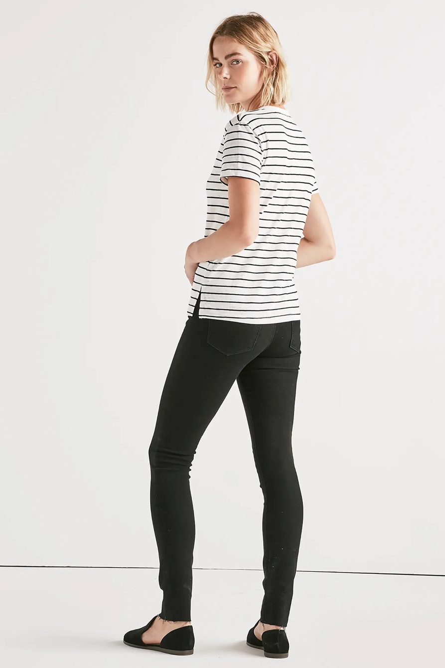 THE ANGELES V NECK STRIPED TEE., image 3
