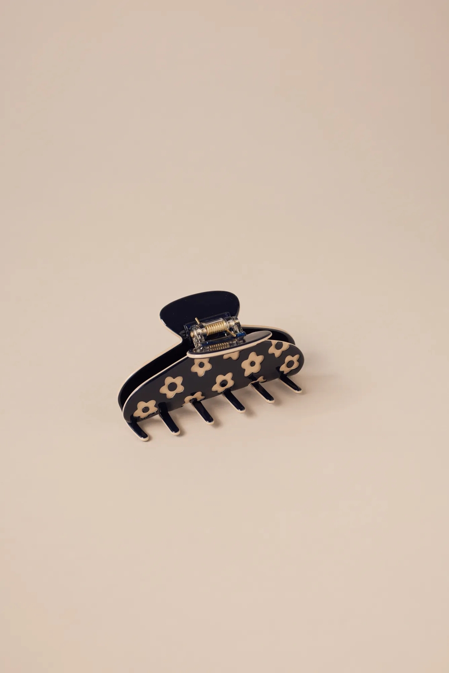 RETRO FLOWER CLAW CLIP, image 2