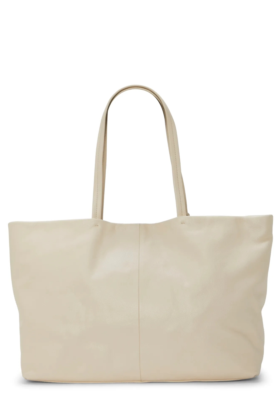 BETH TOTE, image 2