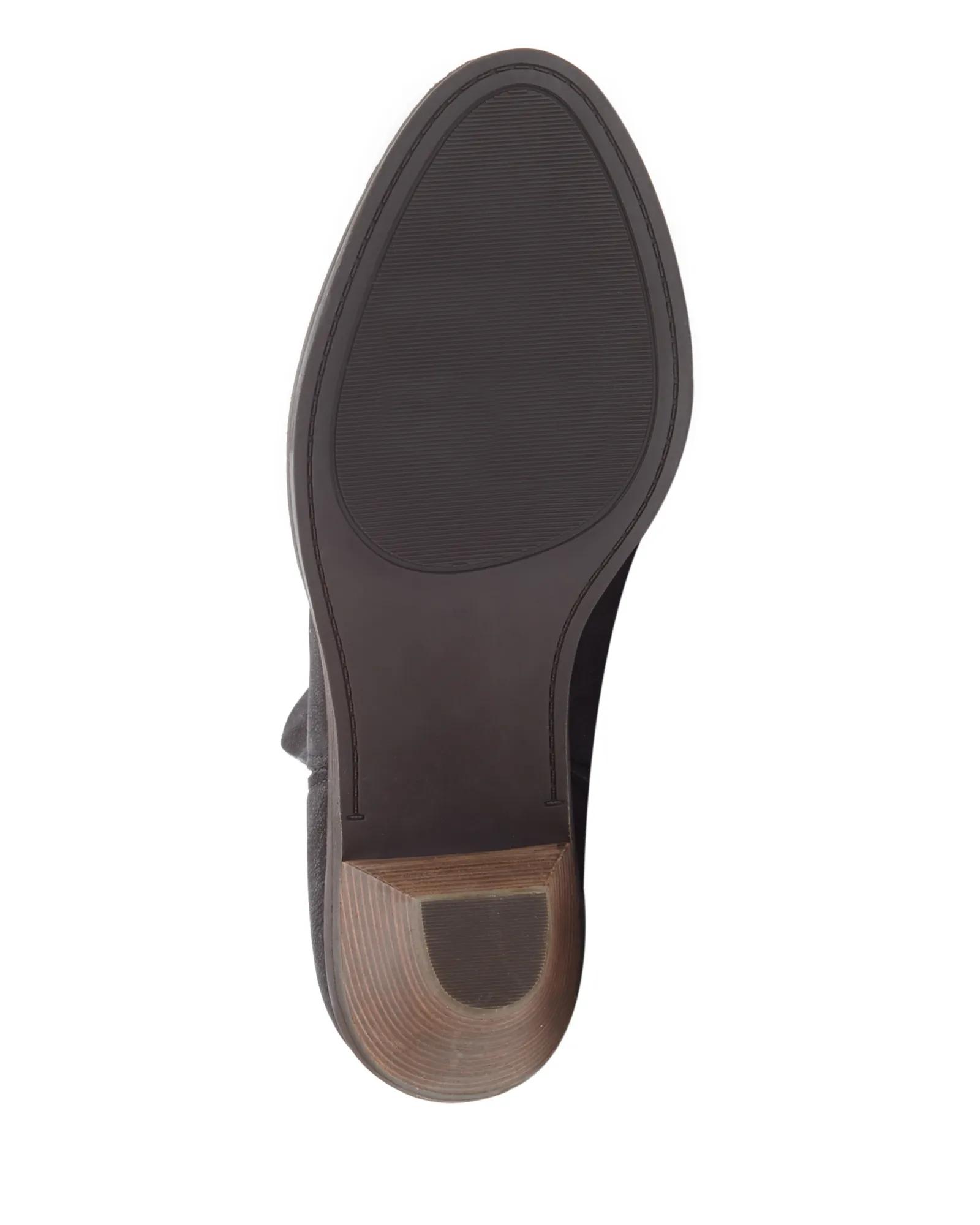 JANA BOOTIE, image 6