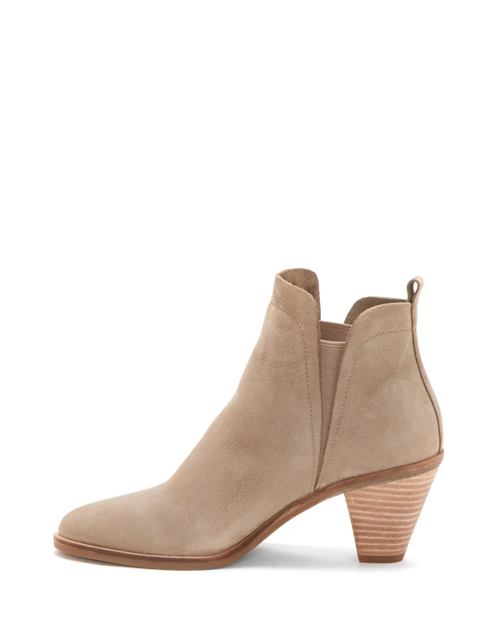 JANA BOOTIE, image 3