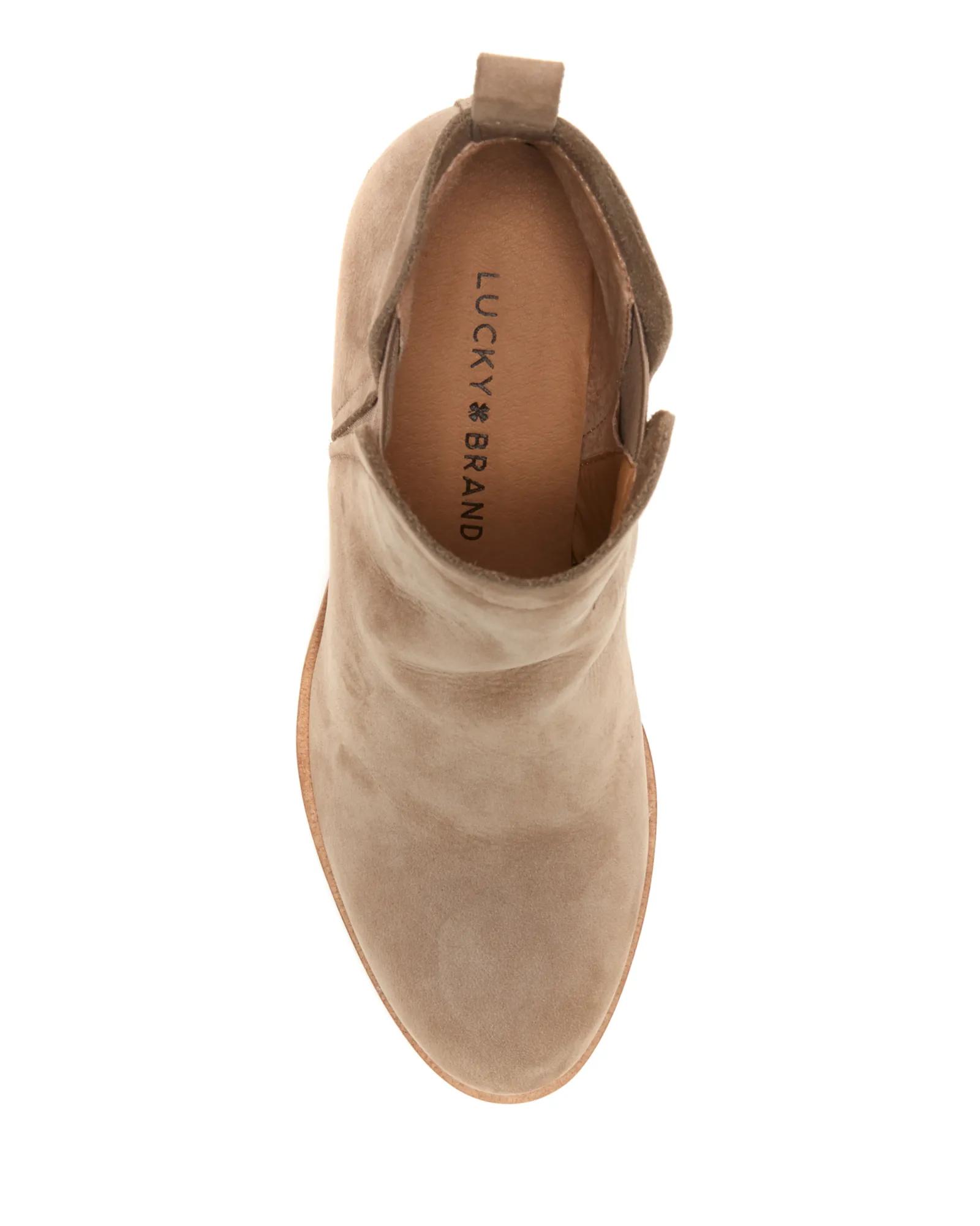 JANA BOOTIE, image 4
