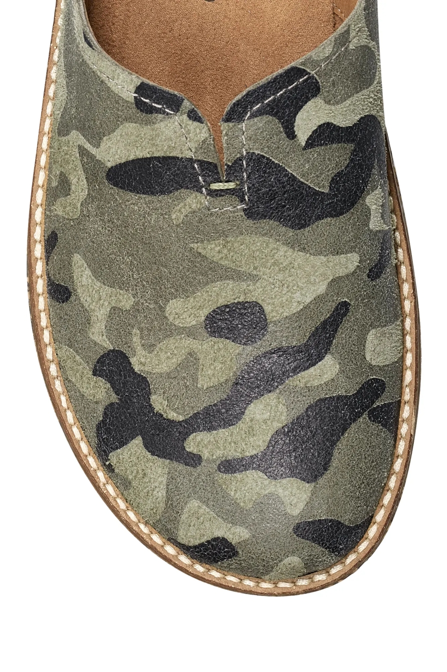 TAMALA CLOG, image 9