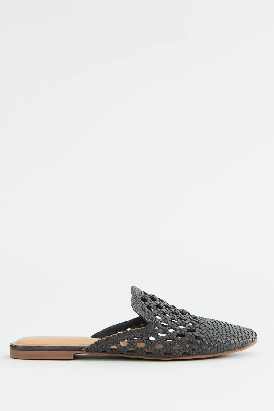 SALT + UMBER LILIANNA LEATHER FLAT SLIDES, image 2