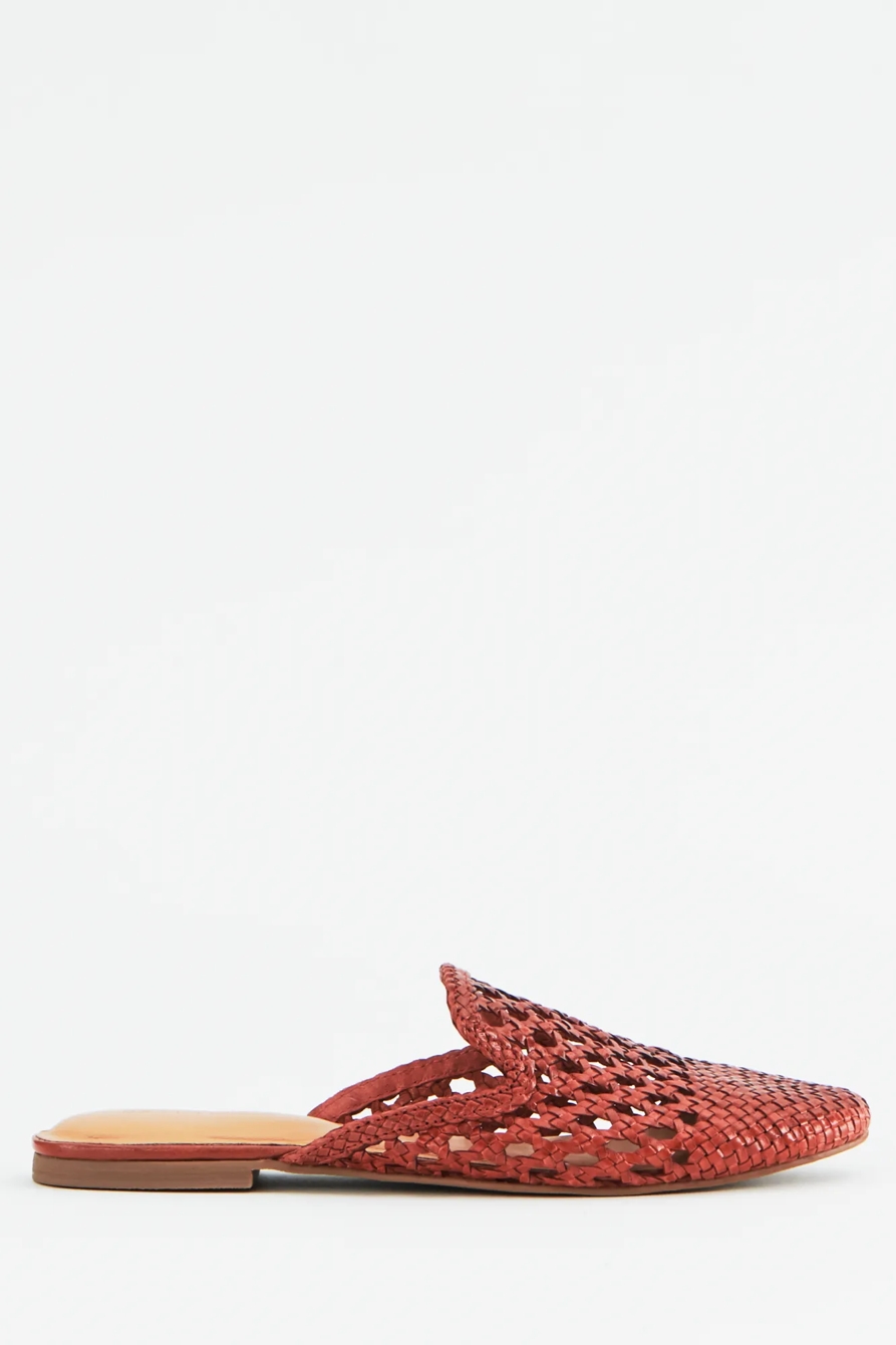 SALT + UMBER LILIANNA LEATHER FLAT SLIDES, image 2