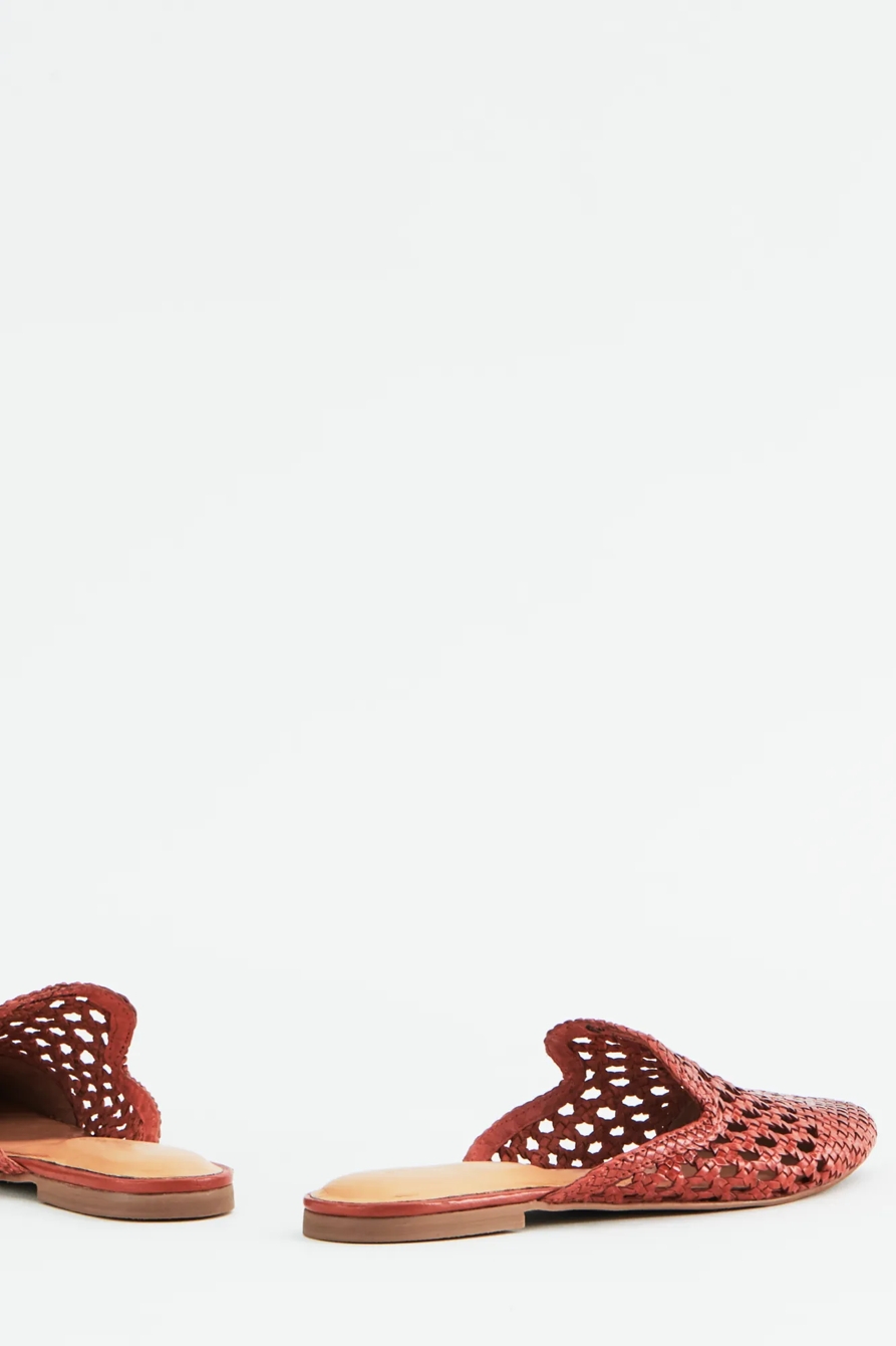 SALT + UMBER LILIANNA LEATHER FLAT SLIDES, image 3