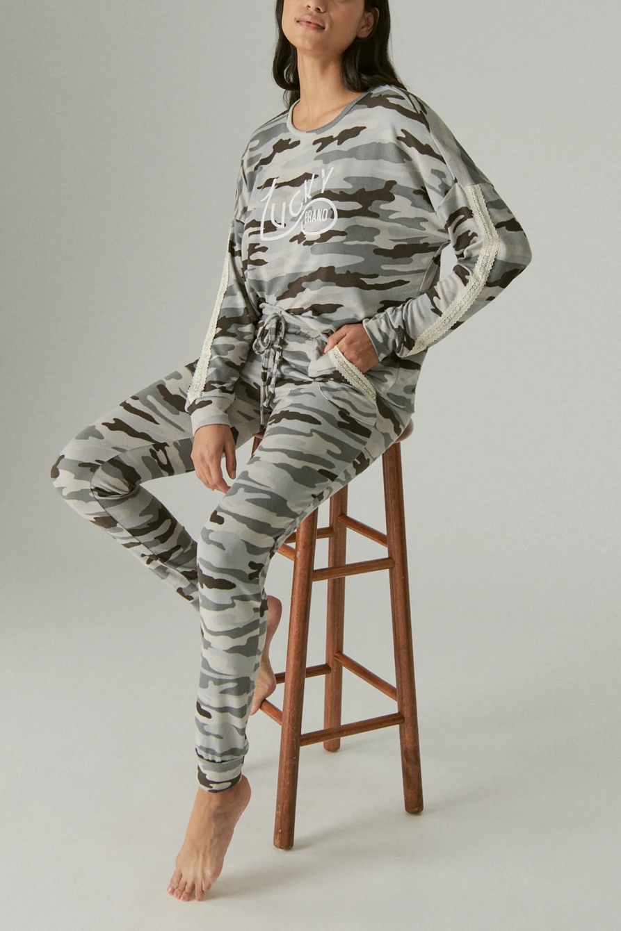 LUCKY PRINTED SLEEPWEAR SET, image 4