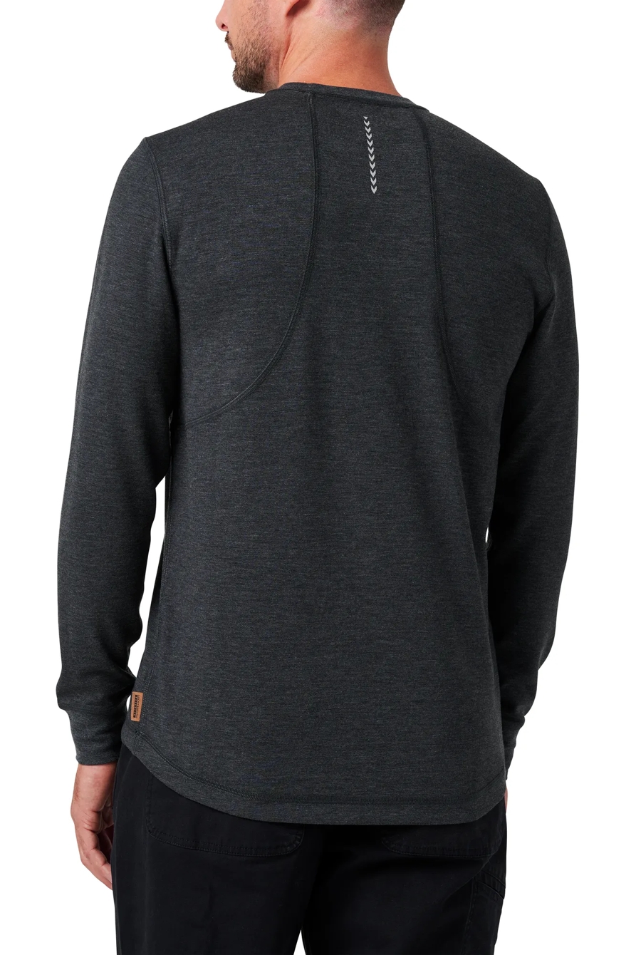 LONG SLEEVE PERFORMANCE TEXTURED KNIT POCKET T-SHIRT, image 2