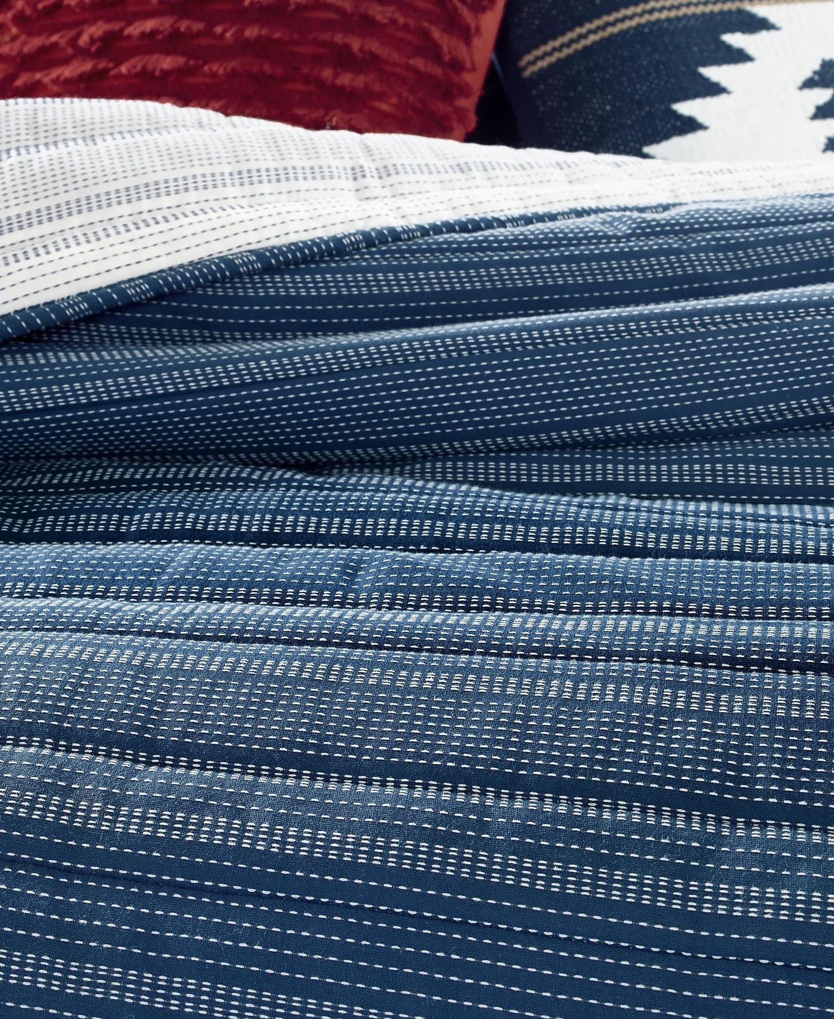 RUNNING STITCH QUILT, image 4